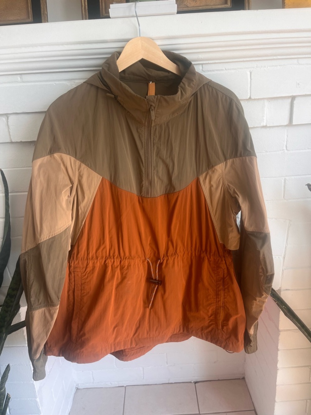 Women’s Colorblock Anorak Jacket in Rust and Olive and Peach Tan- Lululemon - Picture 6 of 7